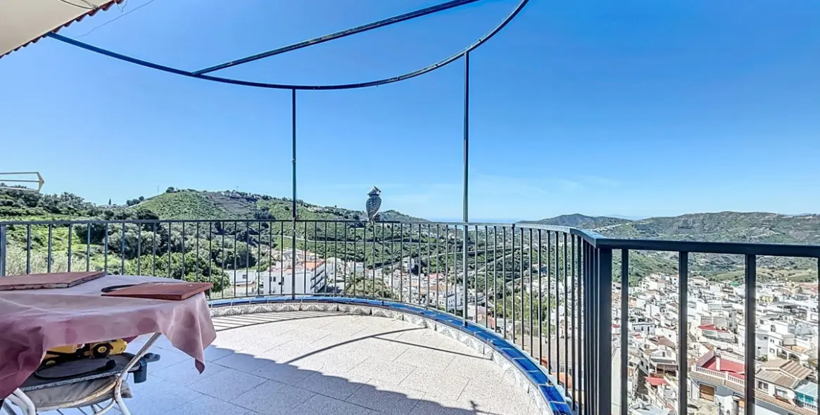 Sale of detached villa in Cómpeta 36