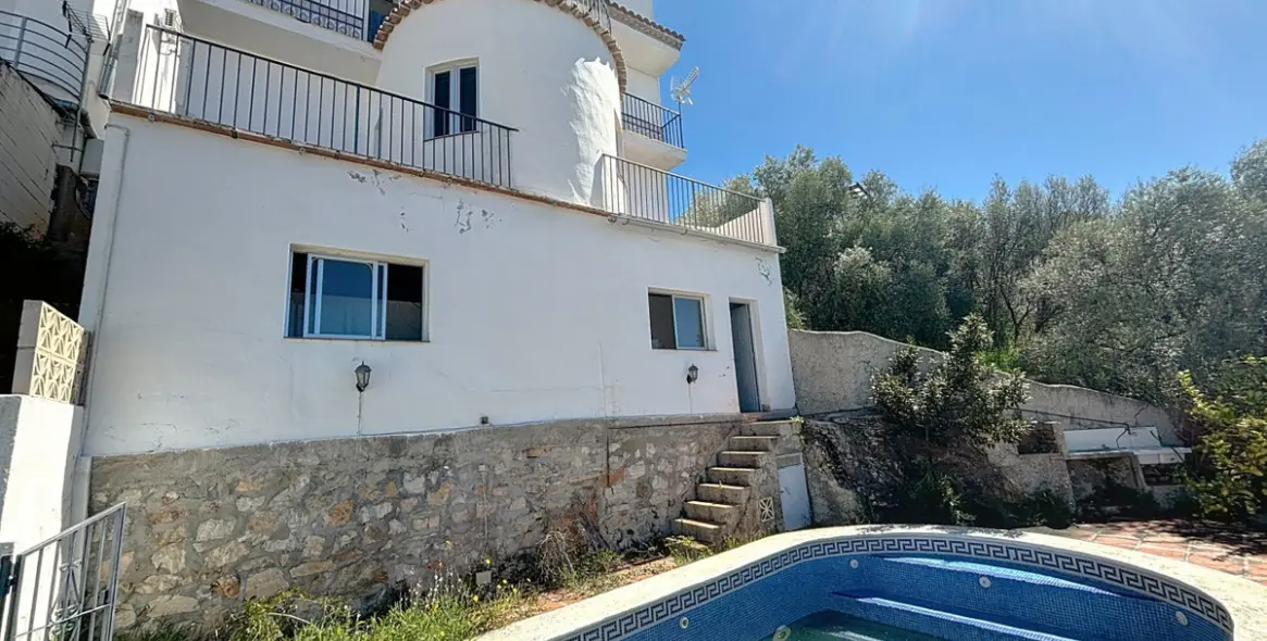 Sale of detached villa in Cómpeta 46