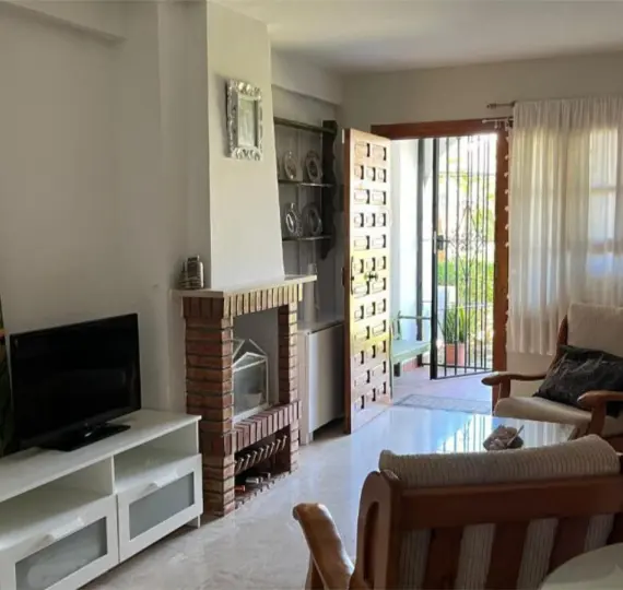 Sale of townhouse in Calahonda