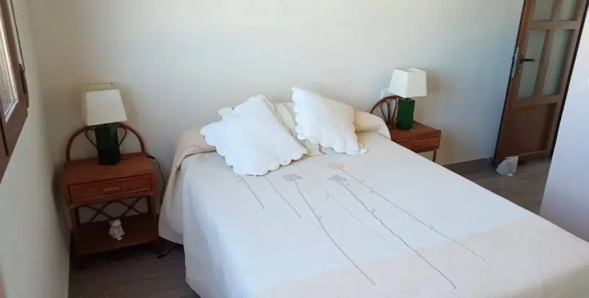 Sale of townhouse in Calahonda 12