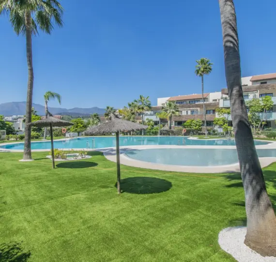 Sale of ground floor apartment in Los Flamingos