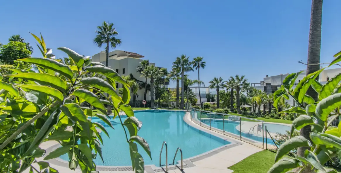 Sale of ground floor apartment in Los Flamingos 7