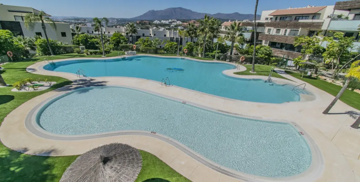 Sale of ground floor apartment in Los Flamingos 18