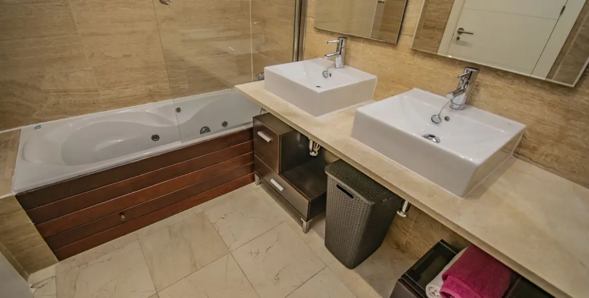 Sale of ground floor apartment in Los Flamingos 24