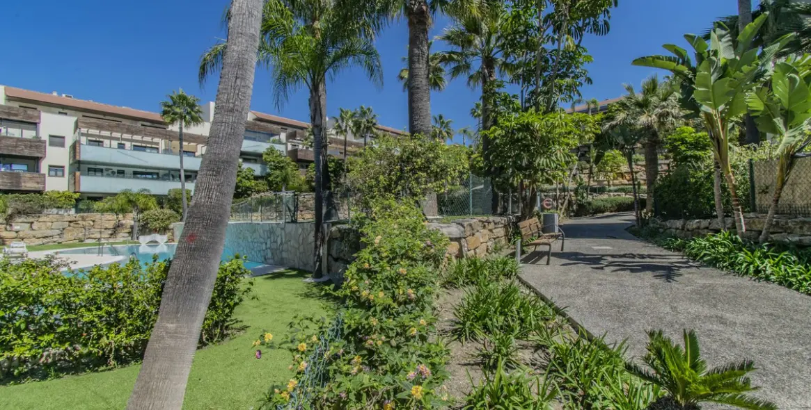 Sale of ground floor apartment in Los Flamingos 26