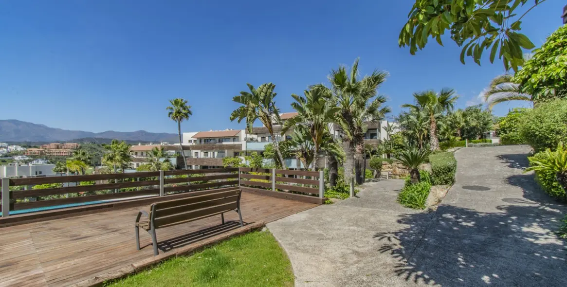 Sale of ground floor apartment in Los Flamingos 27