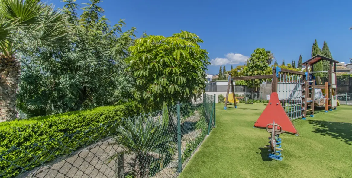 Sale of ground floor apartment in Los Flamingos 30