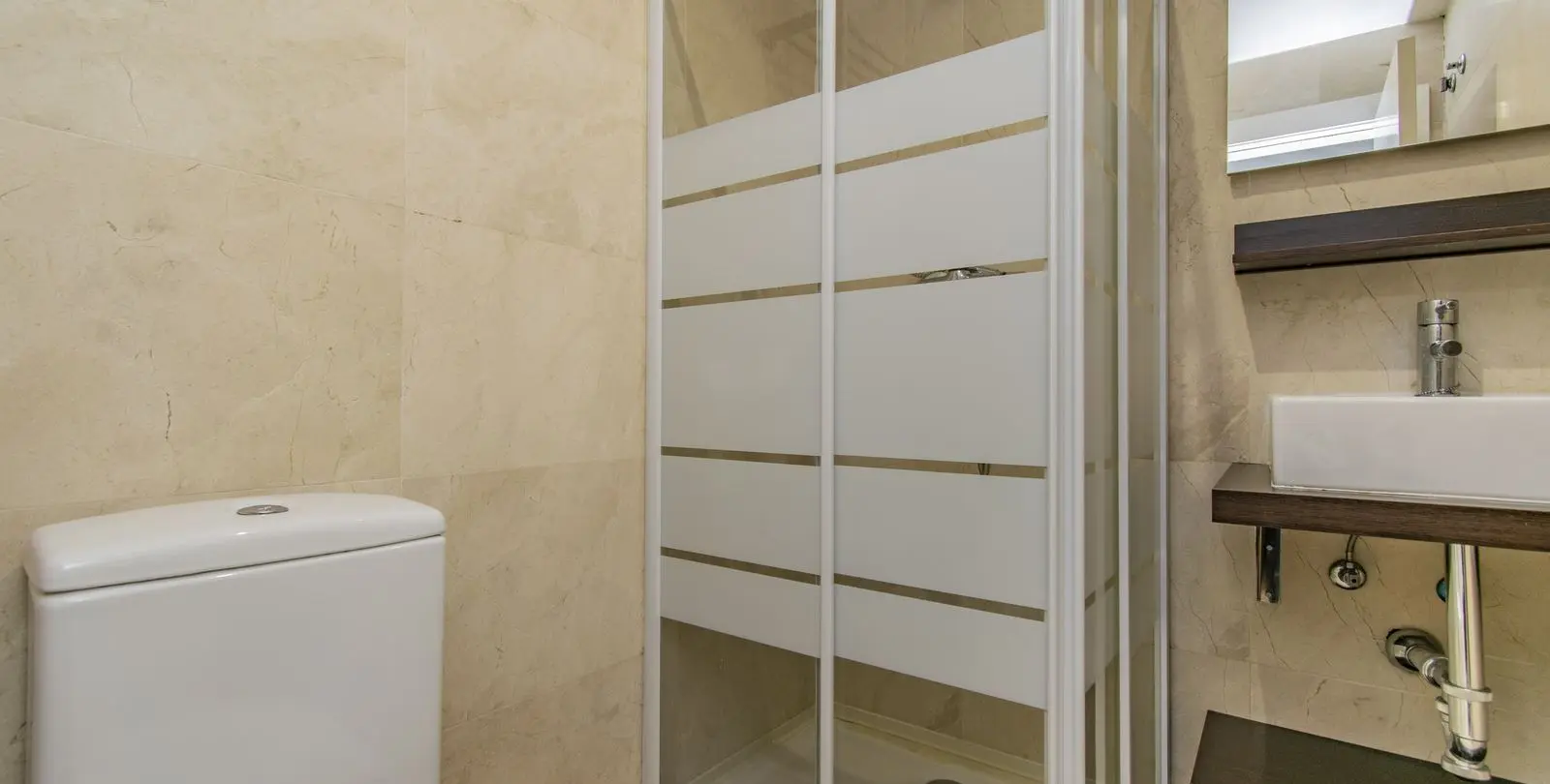 Продажа апартаментов на первом этаже в Los Flamingos 33