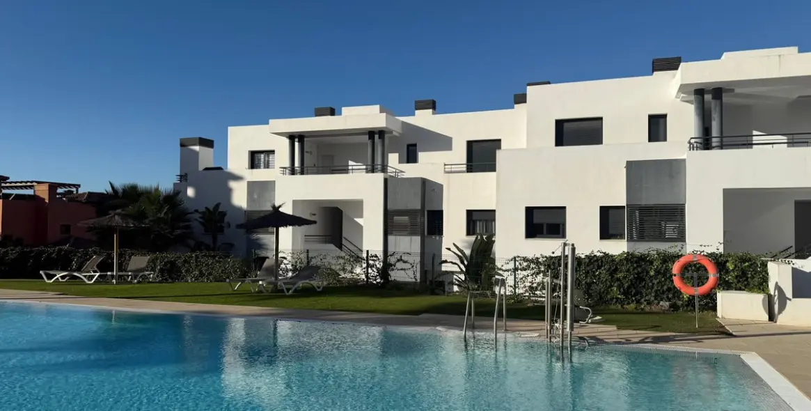 Sale of ground floor apartment in Casares Playa 1