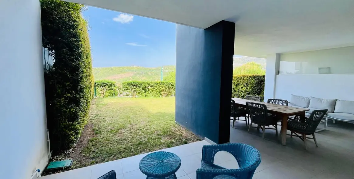 Sale of ground floor apartment in Casares Playa 17