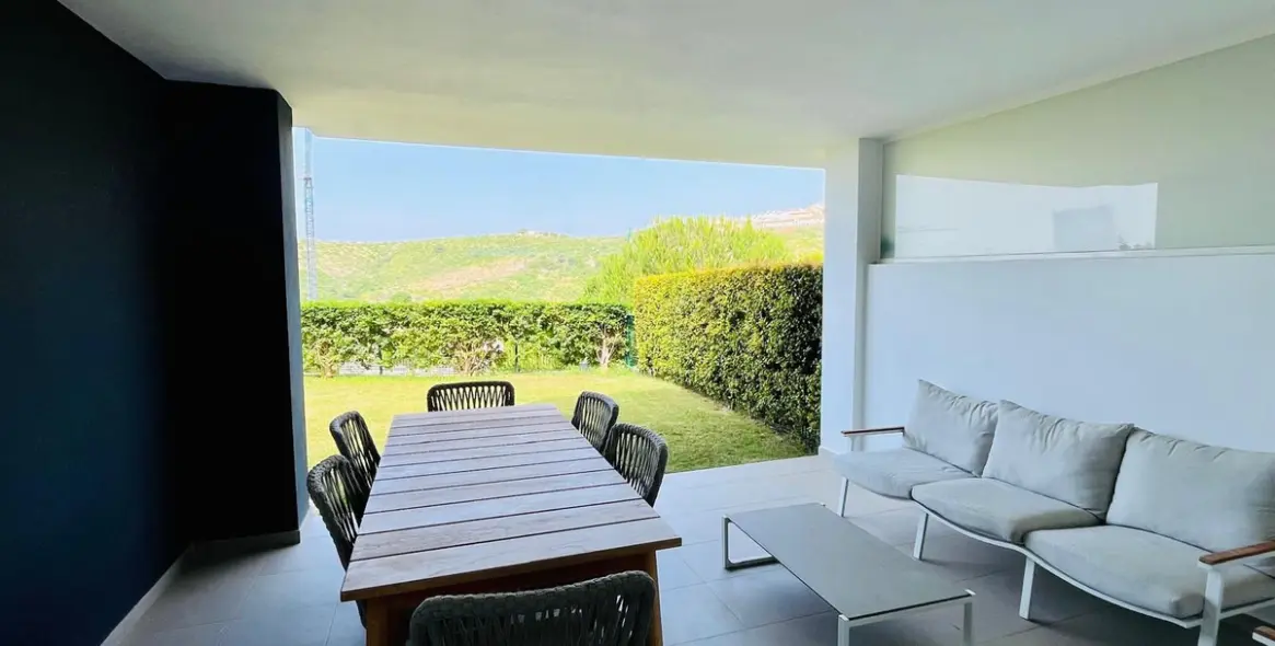 Sale of ground floor apartment in Casares Playa 18