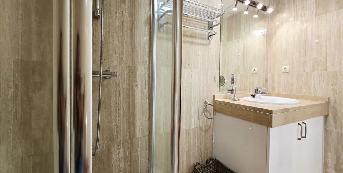 Sale of penthouse in Elviria 20