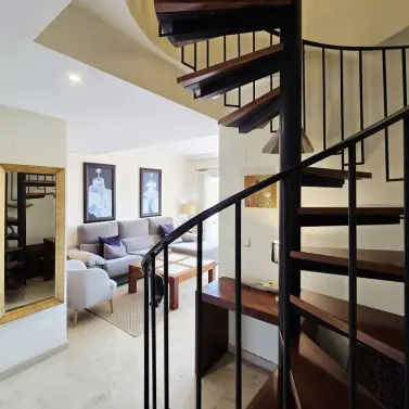 Sale of penthouse in Elviria