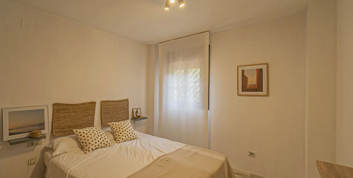 Sale of ground floor apartment in Hacienda del Sol 13