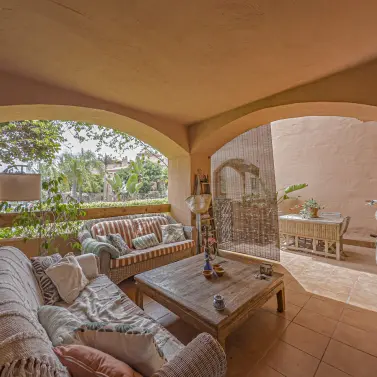 Sale of ground floor apartment in Hacienda del Sol