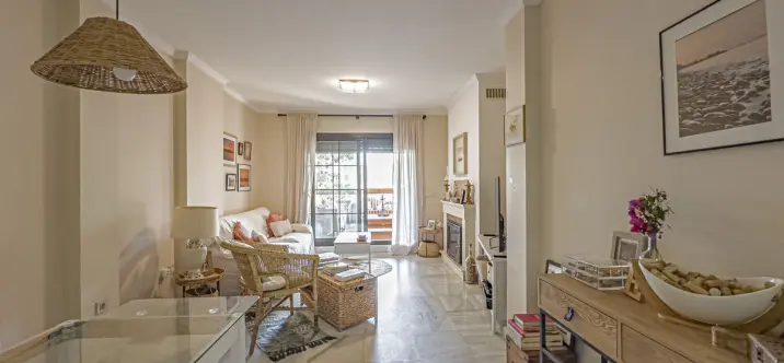 Sale of ground floor apartment in Hacienda del Sol 4