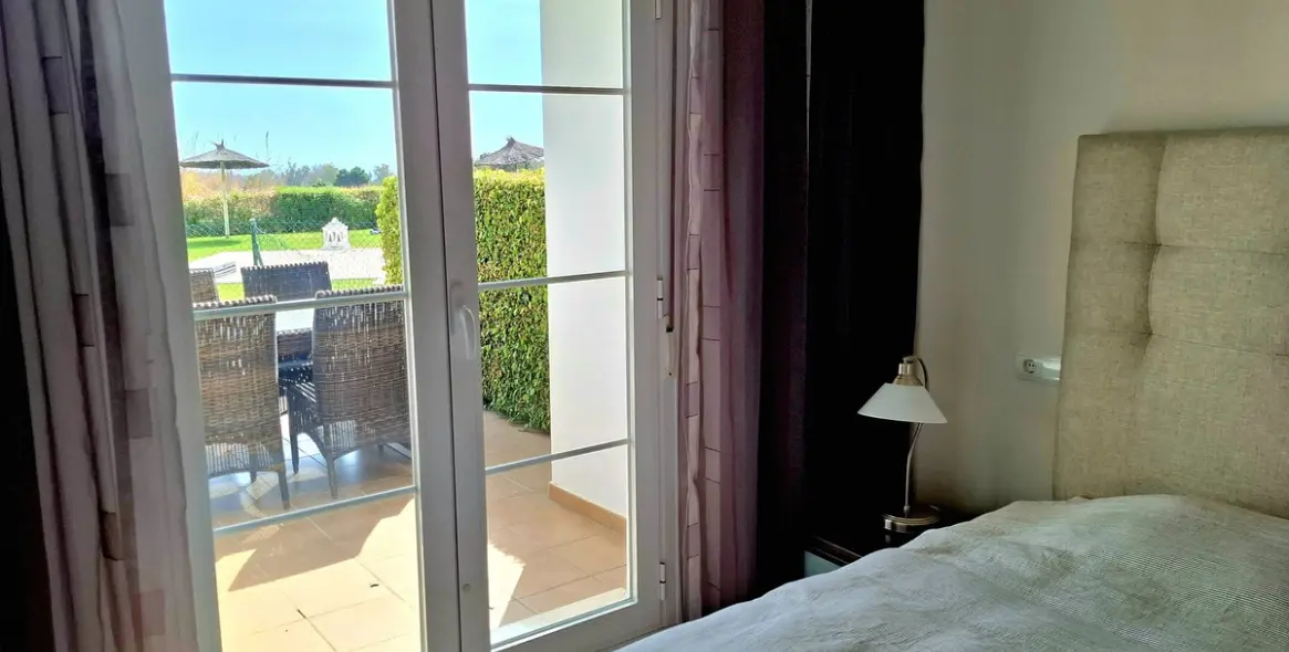 Sale of ground floor apartment in Benahavís 16