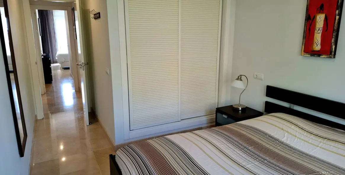 Sale of ground floor apartment in Benahavís 17