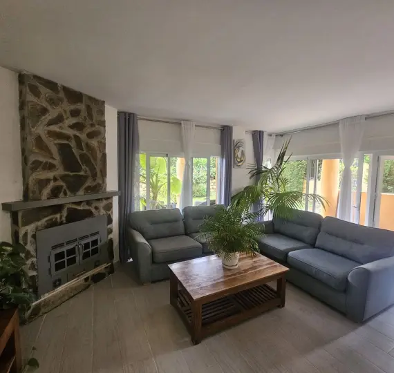 Sale of ground floor apartment in Calahonda