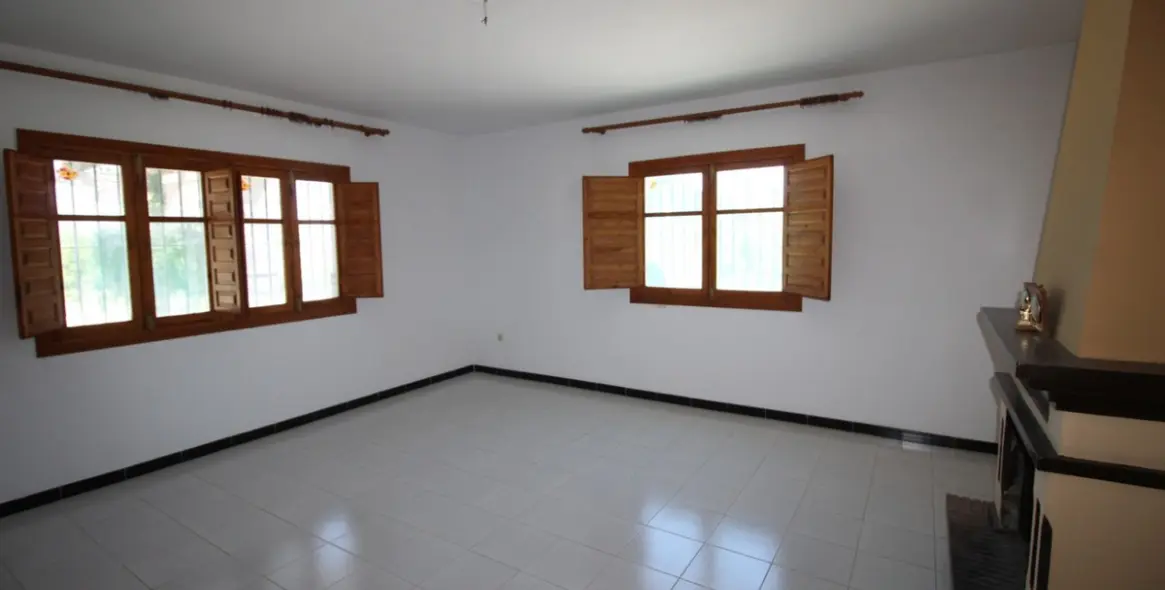 Sale of finca - cortijo in Canillas de Aceituno 2