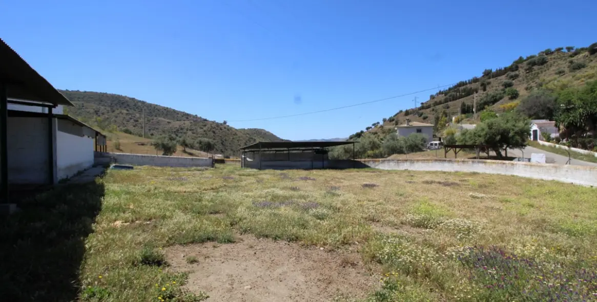 Sale of finca - cortijo in Canillas de Aceituno 24