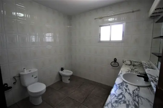 Image 7 thumb