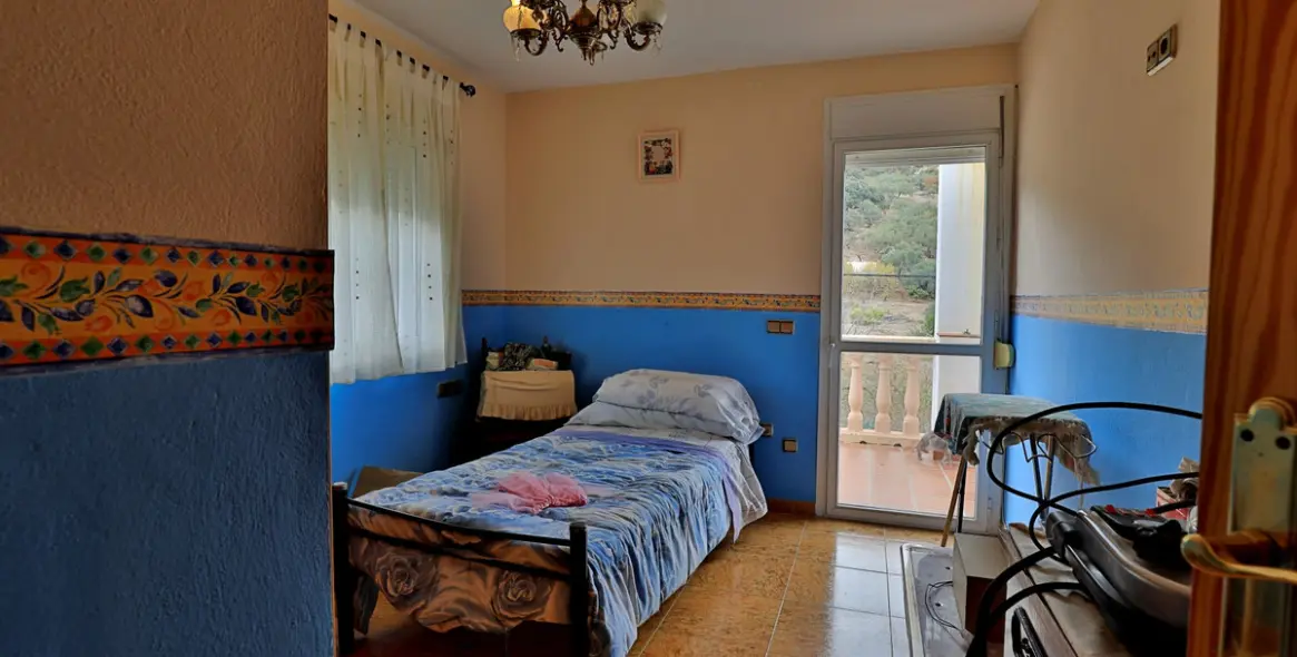 Sale of finca - cortijo in Alfarnatejo 23