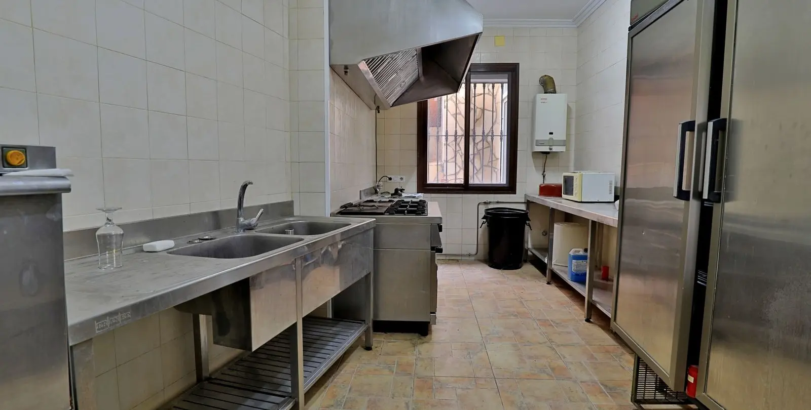 Продажа финки в Alfarnatejo 11