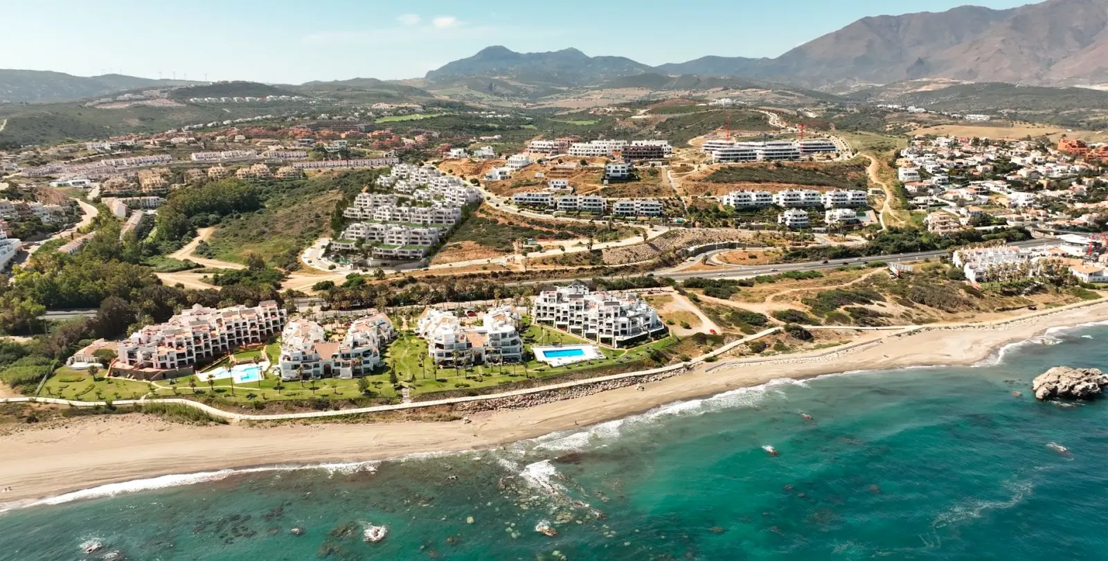 Продажа апартаментов на первом этаже в Casares 15