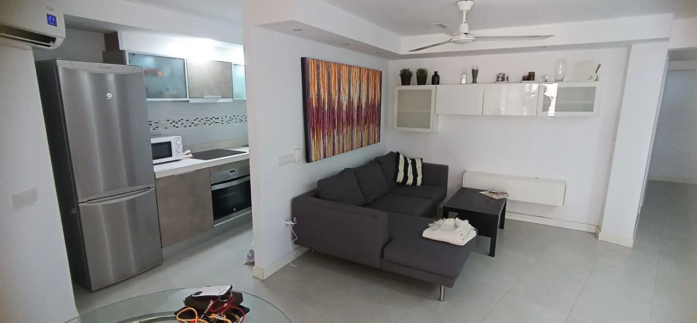 Sale of middle floor apartment in Marbella 0