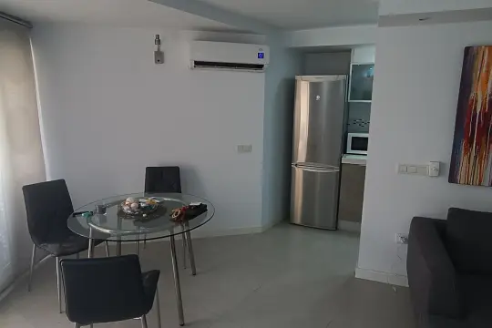 Image 4 thumb