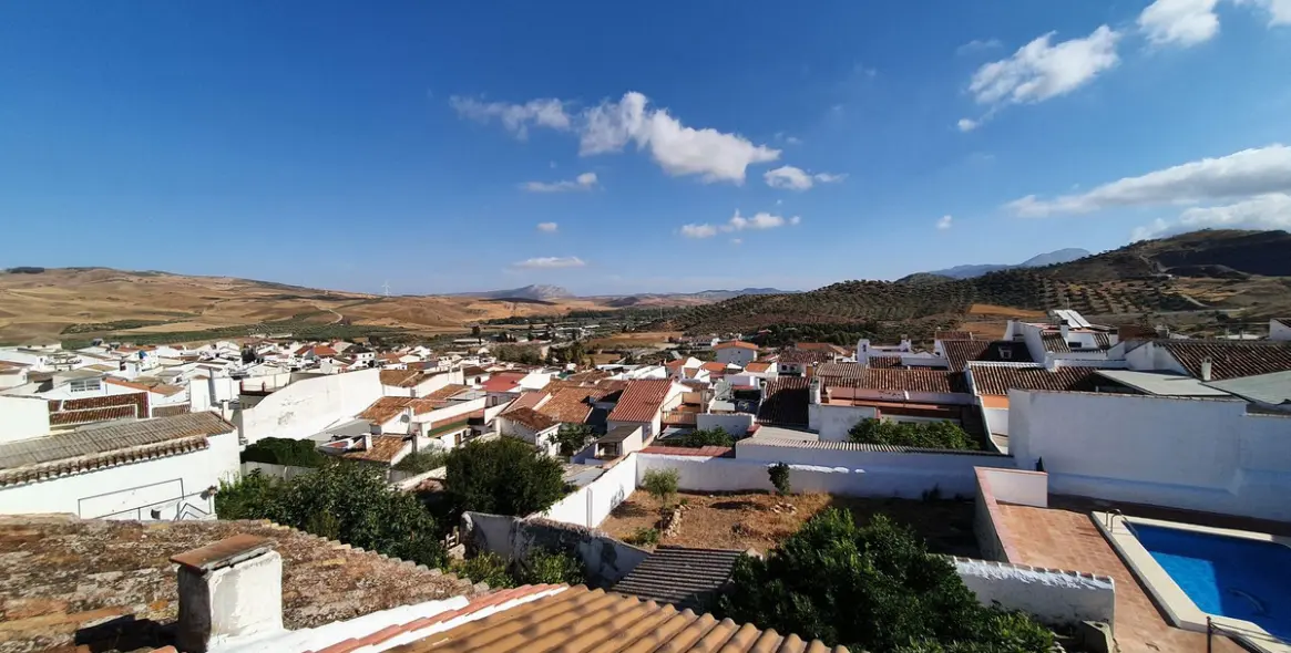 Sale of townhouse in Ardales 35