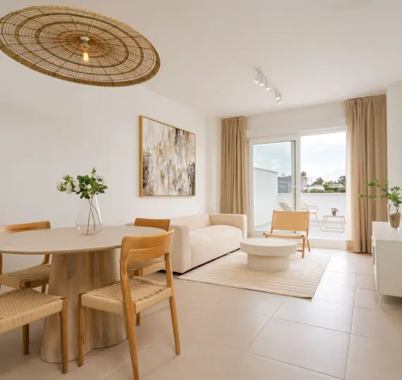 Middle floor apartment R4980739