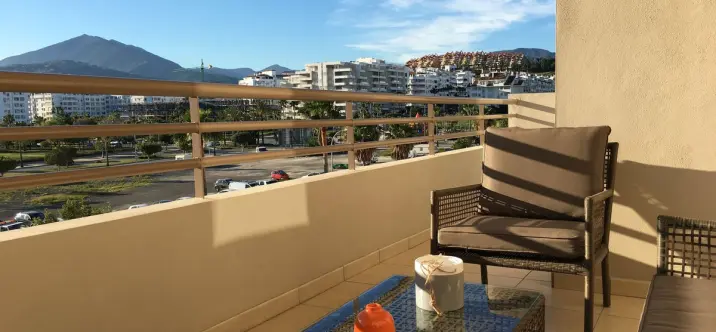 Продажа апартаментов на среднем этаже в La Campana 0