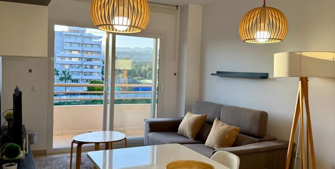 Продажа апартаментов на среднем этаже в La Campana 5