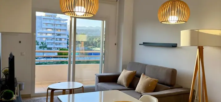 Продажа апартаментов на среднем этаже в La Campana 4