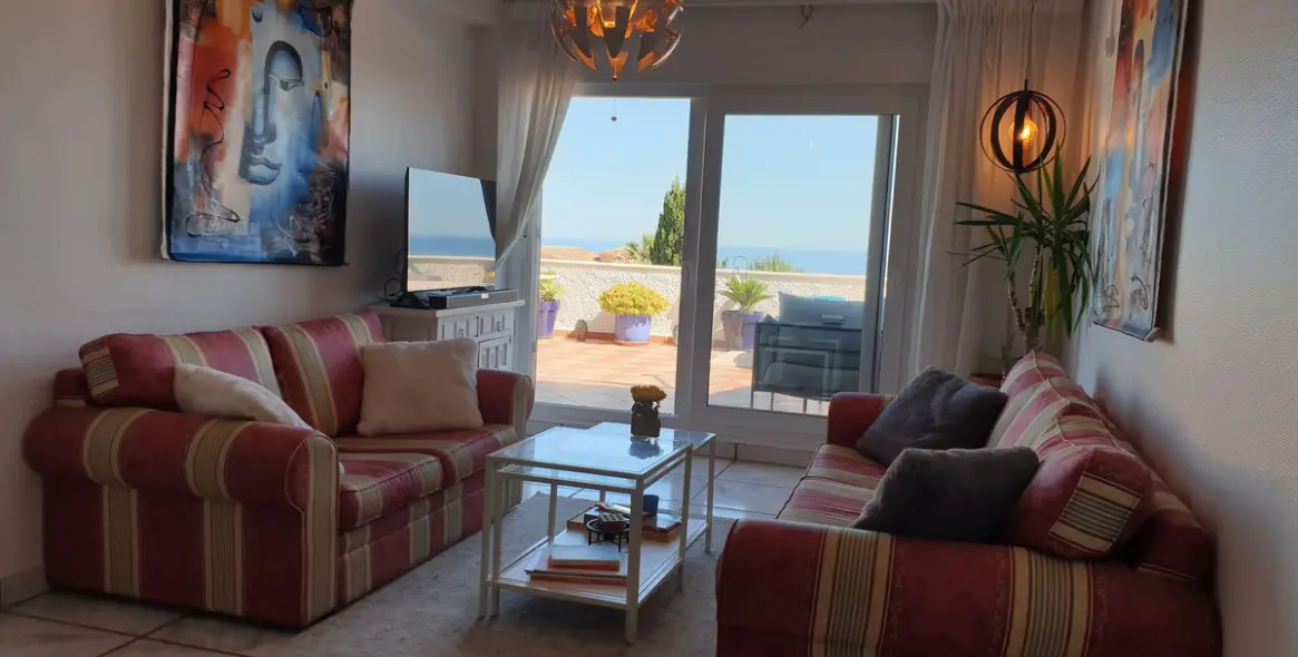 Sale of middle floor apartment in Benalmadena 4