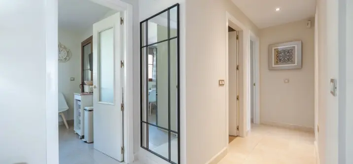 Продажа апартаментов на среднем этаже в Benahavís 1