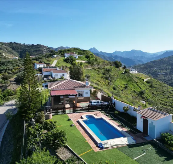 Sale of detached villa in Cómpeta