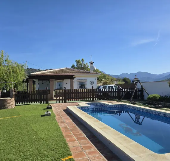 Sale of detached villa in Cómpeta