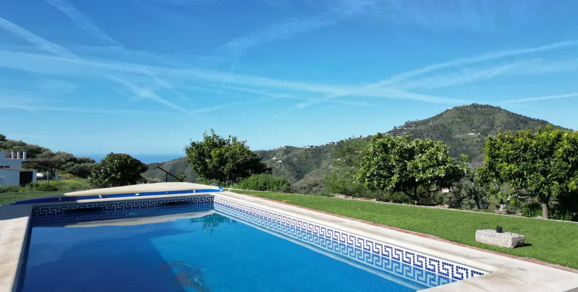 Sale of detached villa in Cómpeta 3