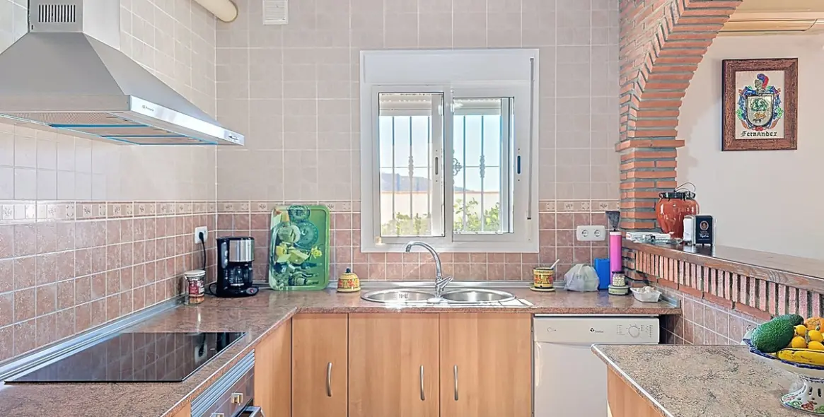 Sale of detached villa in Cómpeta 12