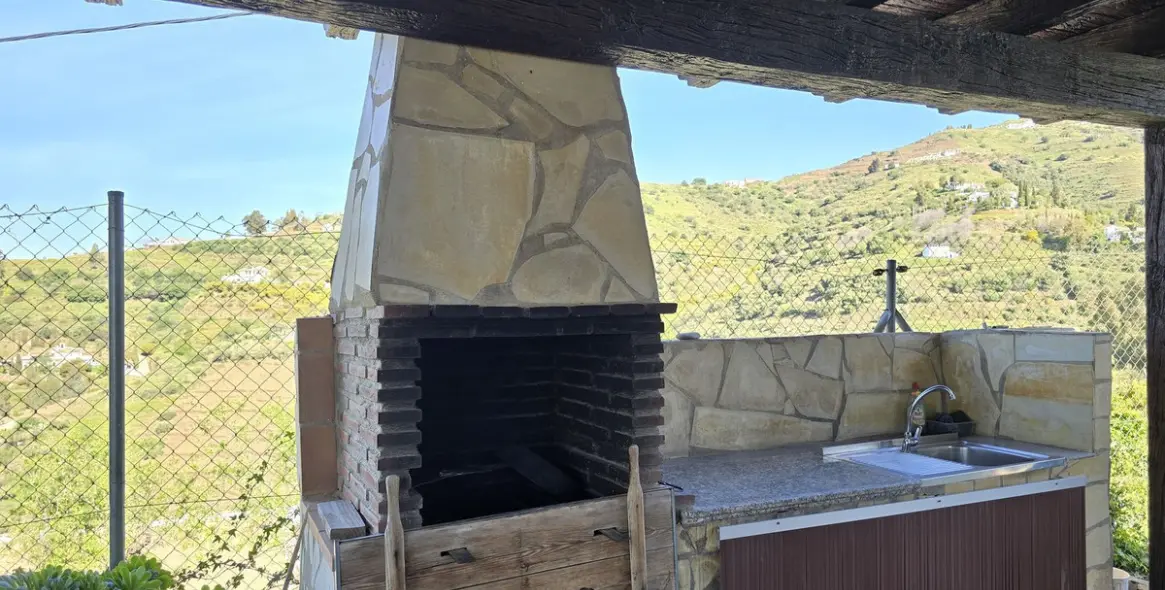 Sale of detached villa in Cómpeta 24