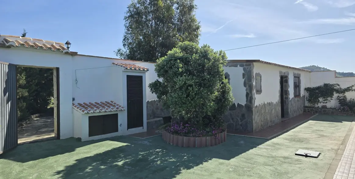 Sale of detached villa in Cómpeta 39