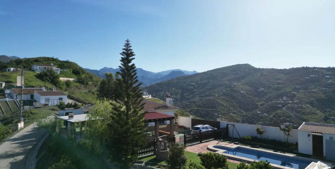 Sale of detached villa in Cómpeta 44