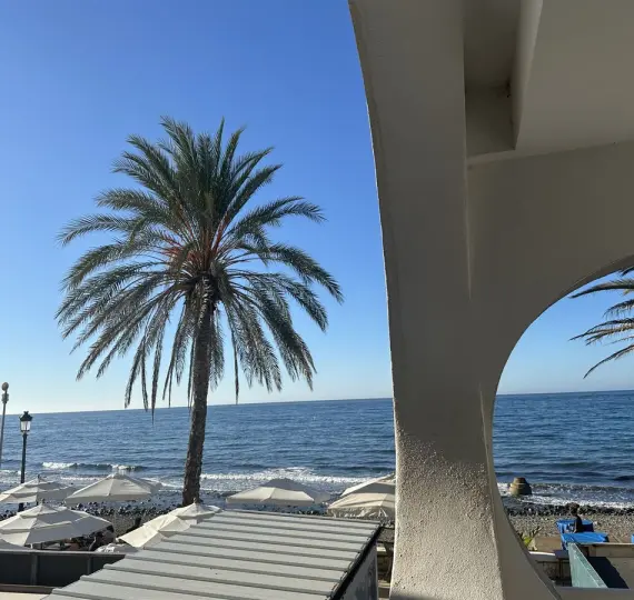 Sale of middle floor apartment in San Pedro de Alcántara