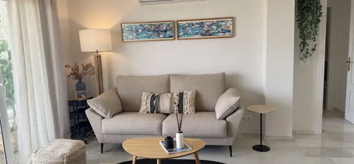 Sale of middle floor apartment in San Pedro de Alcántara 1