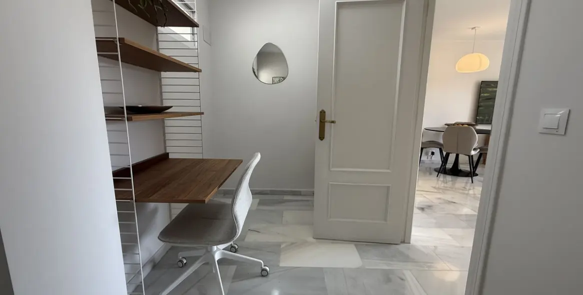 Sale of middle floor apartment in San Pedro de Alcántara 22