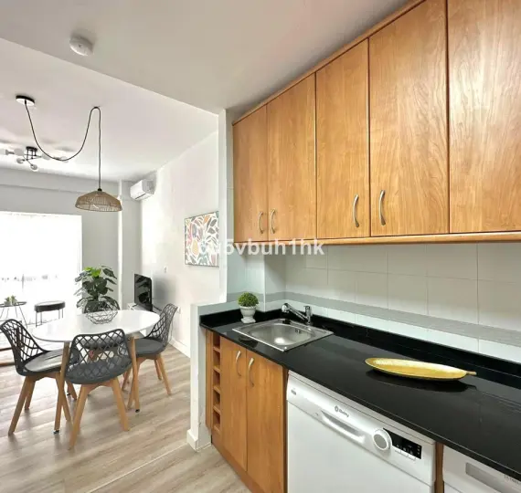 Ground floor apartment R4876954