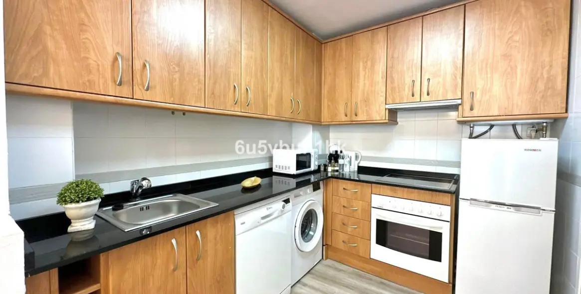 Sale of ground floor apartment in Malaga (district Málaga Centro) 5